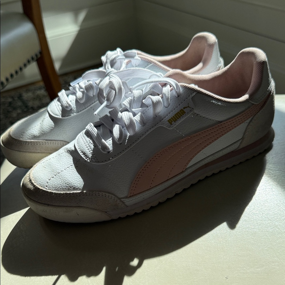 Puma Women's White and Light Pink Sneakers